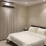 شقة دور ارضي Vip ثلاث غرف